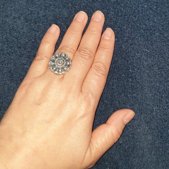 🌼 One-of-a-Kind Vintage Scandinavian Silver Floral Adjustable Statement Ring 🌼 - Picture 3 of 15